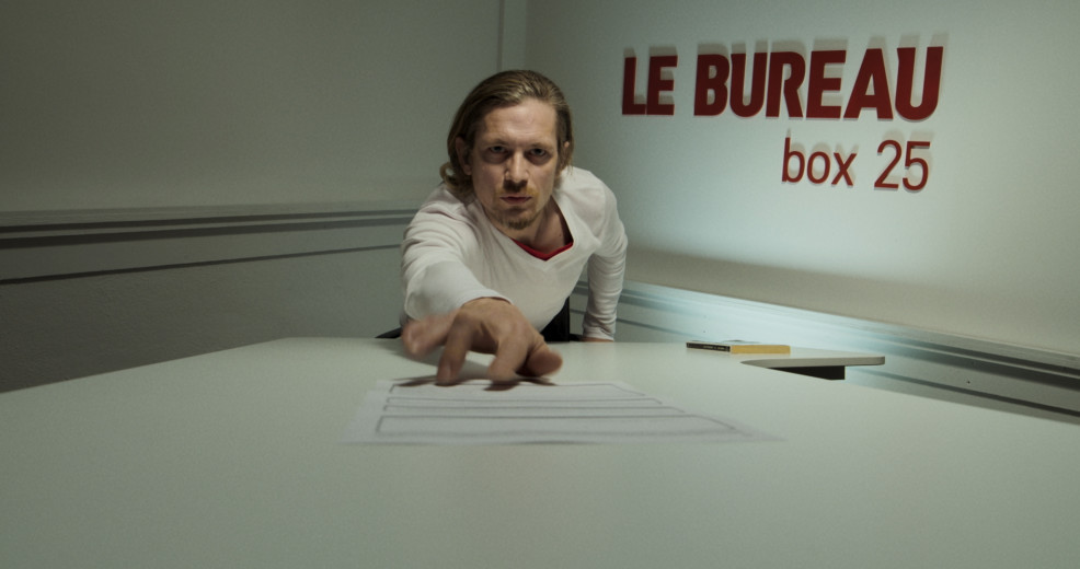 LE BUREAU